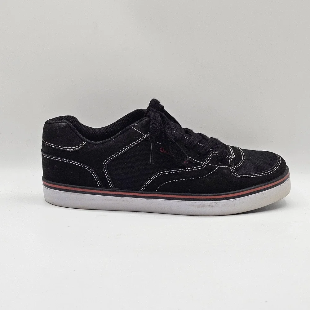 Airwalk Shoes Youth Size 5.5 Black Red Skate Low Top Classic Lace‎ Up Sneakers
